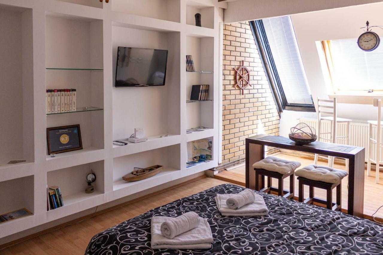 Apartman "Soba Sa Pogledom" Голубац Экстерьер фото